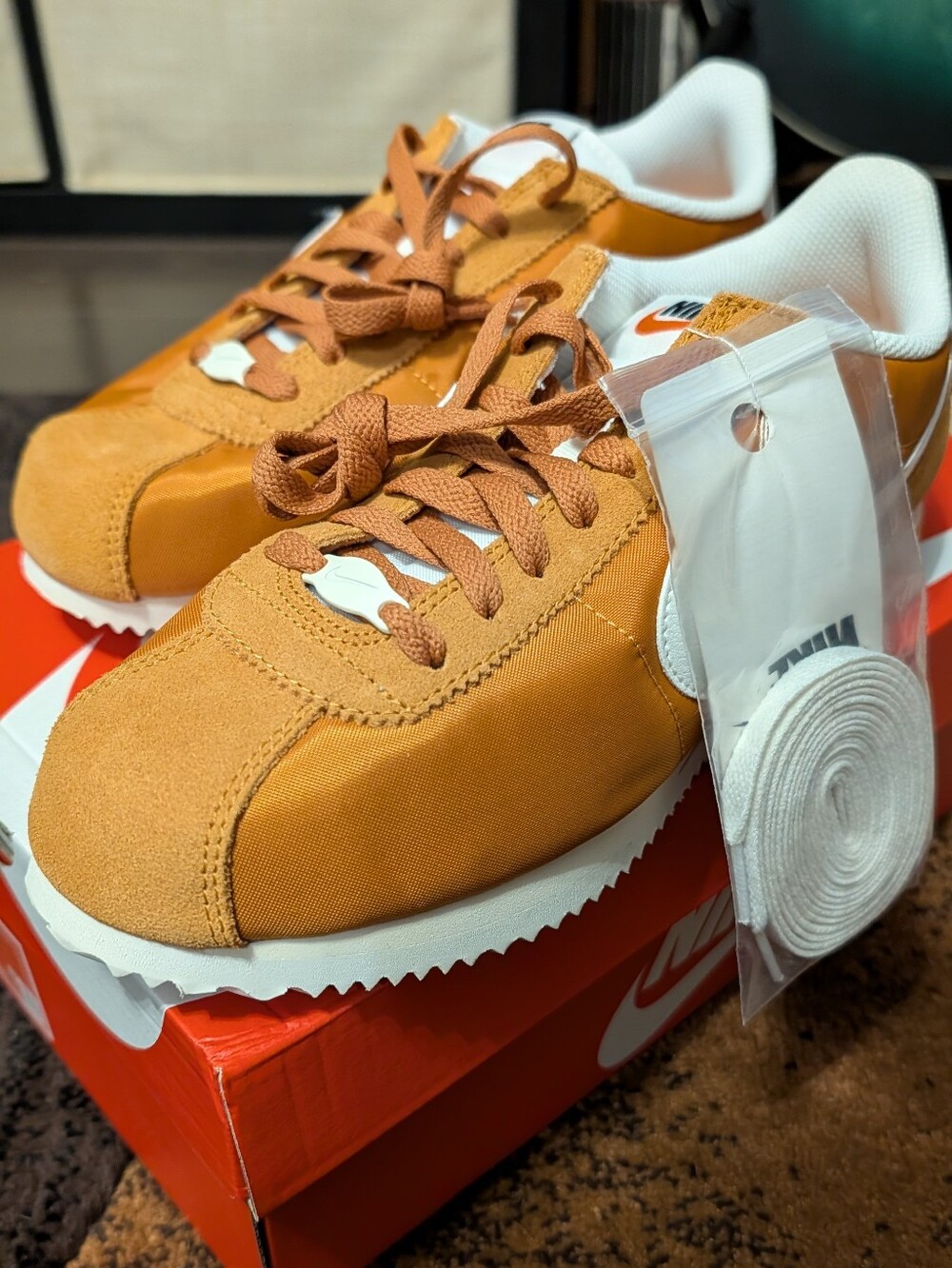 Nike Cortez Textile (NIB) - Sz 8M / 9.5W